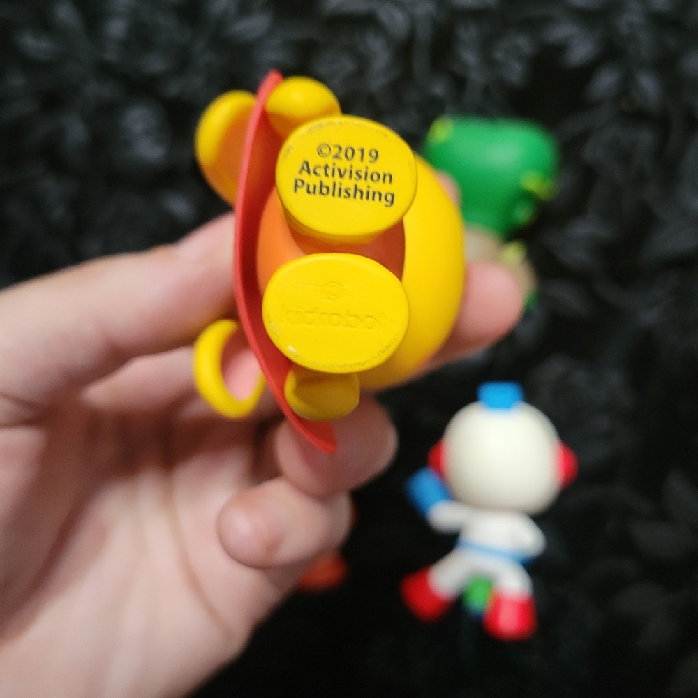 Kidrobot Mini Figures - Picture 3 of 6